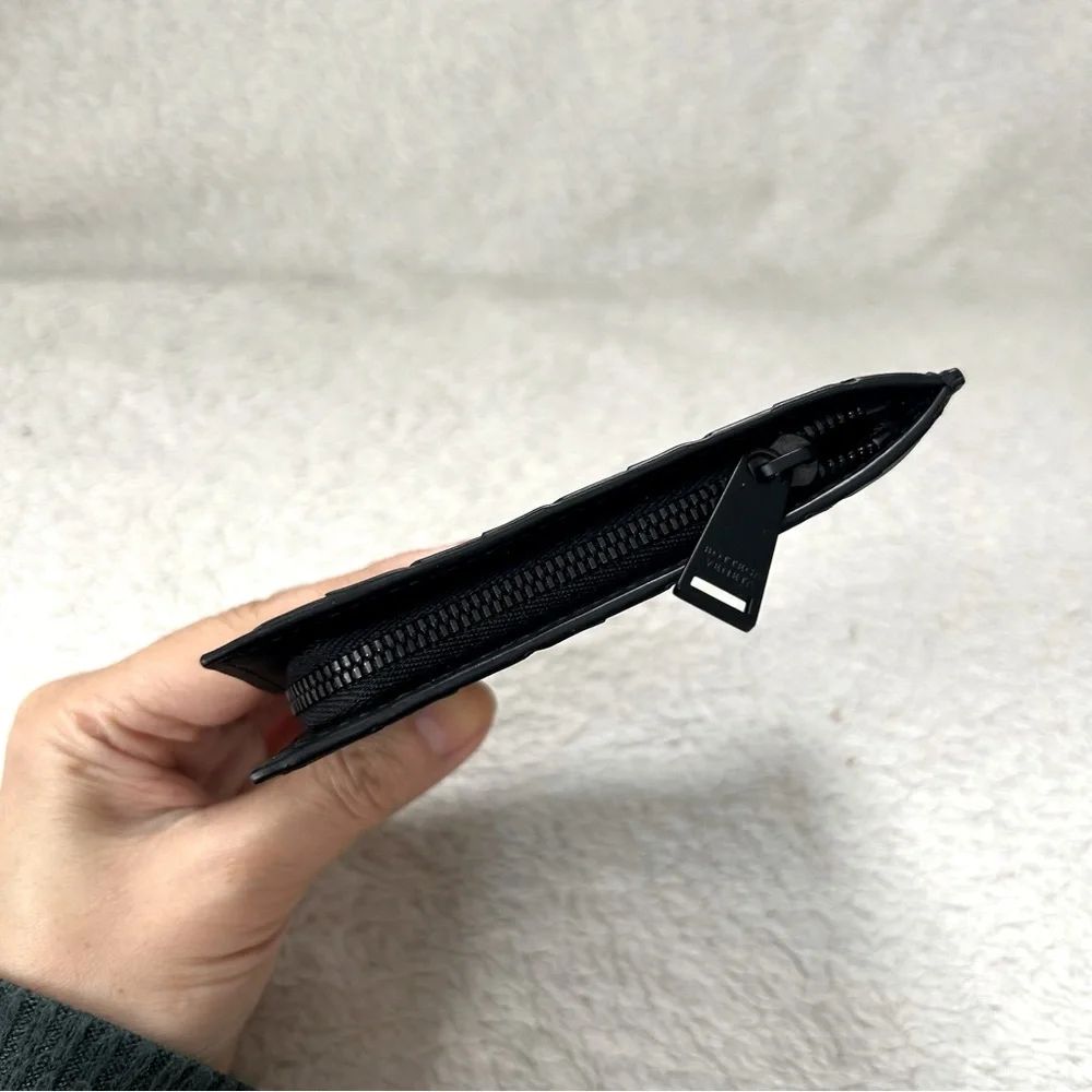 NWT Authentic Bottega Veneta Intriciato Leather L-Zip Thin Wallet Black